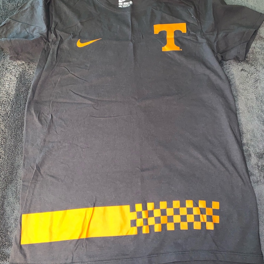 Nike t shirt